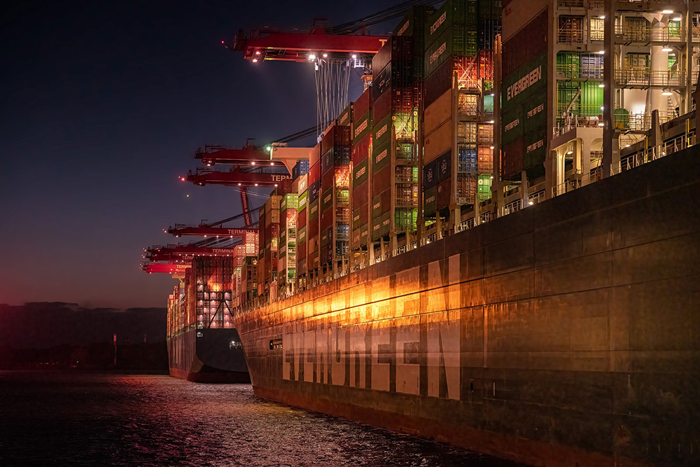 Containerschiff Hafen